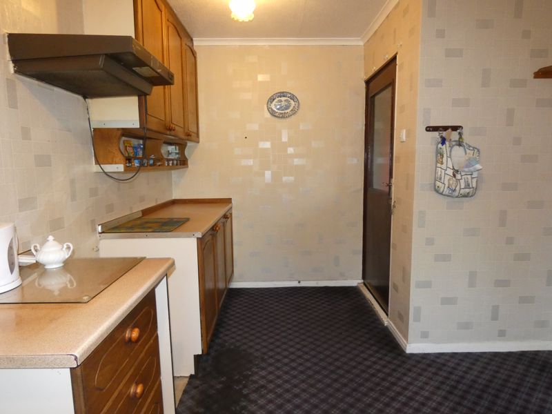 Kitchen/Breakfast- click for photo gallery